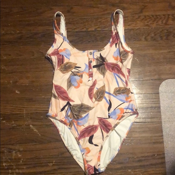 L*Space Ribbed Float On One Piece Swimsuit NWT - Picture 3 of 7